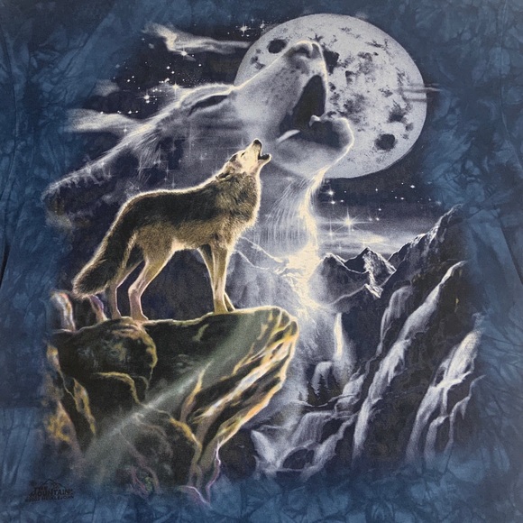 Wolf Howl at the Moon Spirit Animal 2002 T-Shirt - Picture 3 of 8